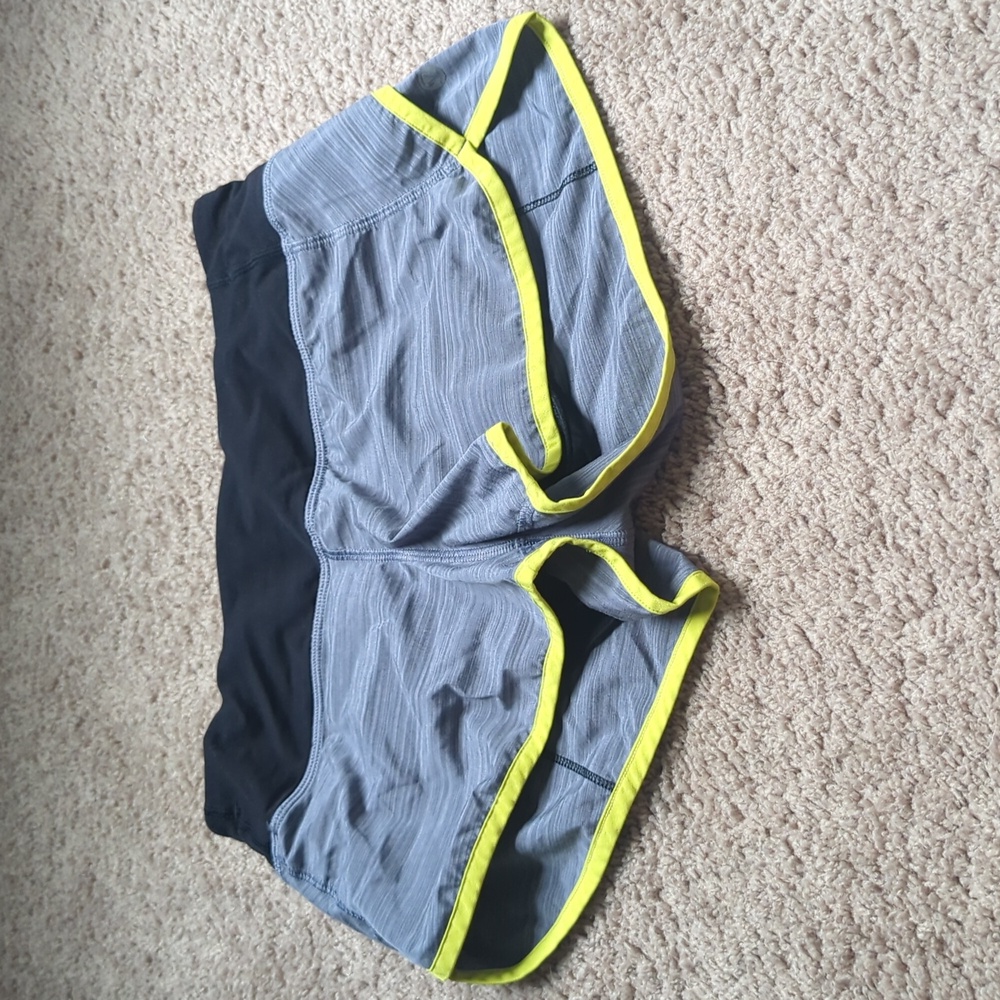 Lululemon gray black, yellow women's short size 4